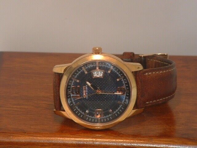 Pre-Owned Men’s Guess Waterpro U0494G2 Date Analog Watch - $48.51