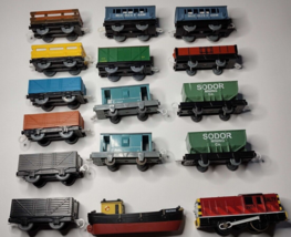 Lot of 16 Thomas And Friends Toy Train Sets Battery Powered + Cargo Cars - £117.94 GBP
