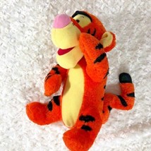 Tigger Talks Talking Tug In Time 94662 Mattel Fisher Price 2001 Plush In... - £10.66 GBP