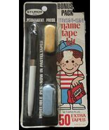 1965 STURDY Iron On NAME TAPE KIT Indelible Pen &amp; Pastel Tapes NOS SEALE... - $330.39 MXN