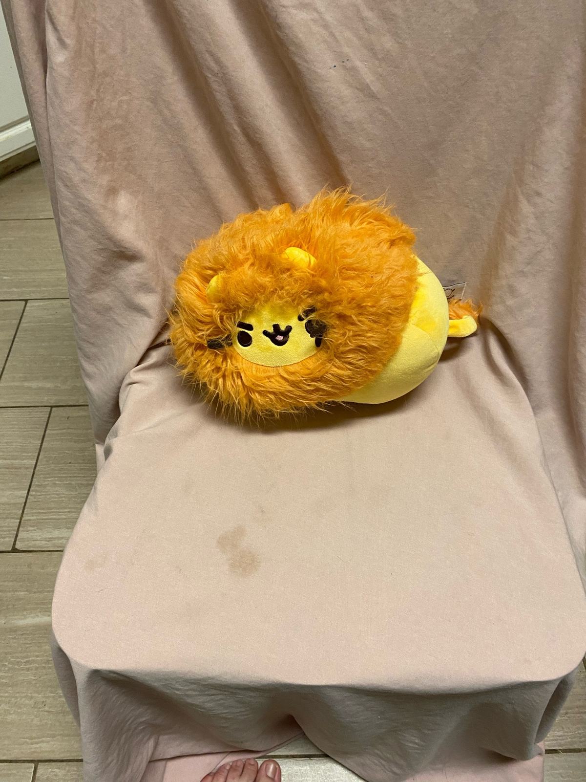 Pusheen 10" Lion Cat Plush by Gund 2018 Yellow Orange Soft - $14.85