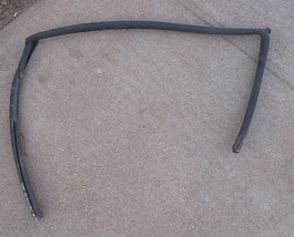1998-2003 Chevy Malibu    Window Channel Run Seal    Right Front Door - £18.80 GBP