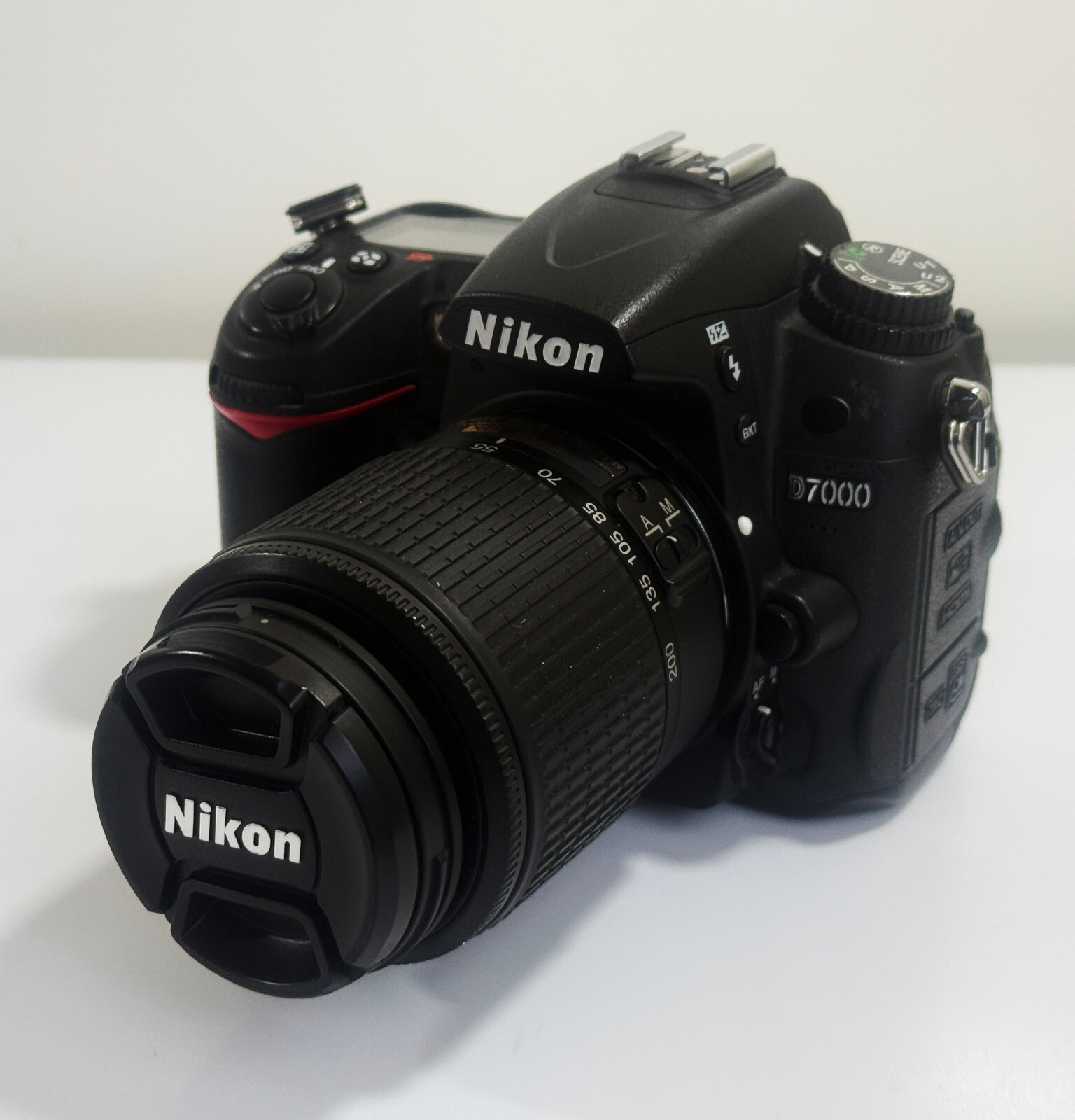 Nikon D7000 16.2 MP Digital SLR Camera - Black w/ Nikkor 55-200mm 1.4-5.... - $346.50