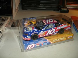 Scott Riggs #10 2004 Harlem Globetrotters Racing Champions 1/24 Scale Car - NEW - $22.76