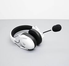 Razer BlackShark V3 Wireless Gaming Headset for PC image 2