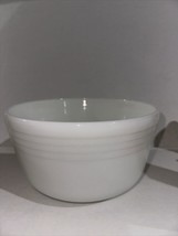 Hamilton Beach White Milk Glass Mixing Bowl Pyrex Wisconsin BEAUTIFUL Condition - £23.08 GBP