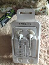 Samsung In-Ear Fit Wired Headphones. - $9.50