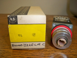 Allen Bradley 800MR-JX2BLA 3 Position Maintained Selector Switch (No Kno... - $30.00