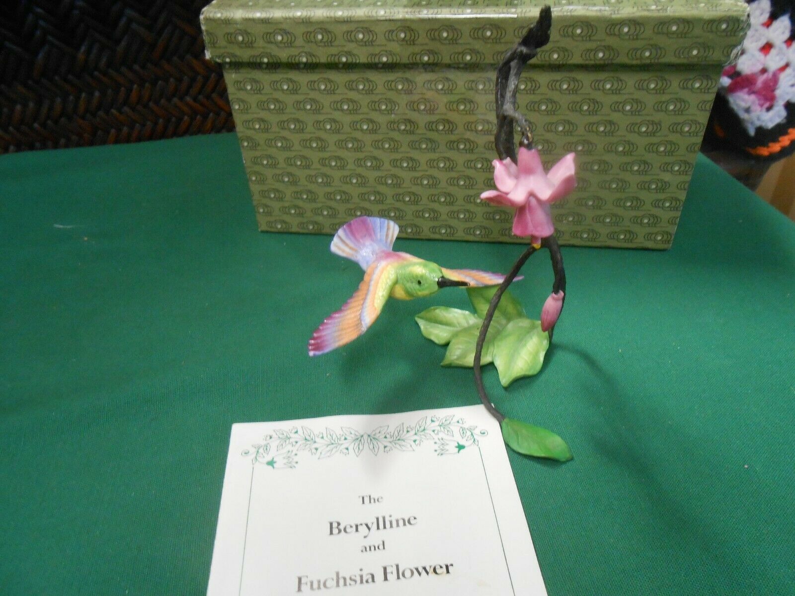 Beautiful FRANKLIN MINT Berylline & Fuchsia Flower by Alan Singer in Great Box - $39.19