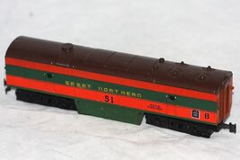 Custom AHM/Rivarossi HO Scale FM C-Liner B-unit Great Northern Dummy loc... - $41.98