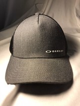 Oakley Mesh Cap Adjustable Snap Back Black - $11.88