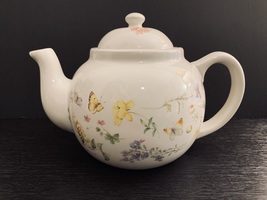 Marjolein Bastin Wildflower Meadow Hallmark Flowers &amp; Butterflies 4 Cup Teapot.  - £18.35 GBP
