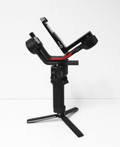 DJI RS 4 Pro Combo 3-Axis Gimbal Stabilizer for Cameras CP.RN.00000346.04 image 3