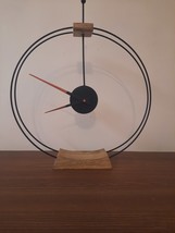 Orologio da tavolo minimalista rotondo in stile Art Déco fatto a mano in... - £94.79 GBP
