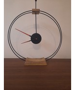 Orologio da tavolo minimalista rotondo in stile Art Déco fatto a mano in... - £94.40 GBP