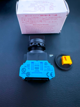 HW1S-3TF20 IDEC 3 Position Selector Switch DPST-NO 110V 10A AC, 8A DC - $19.42