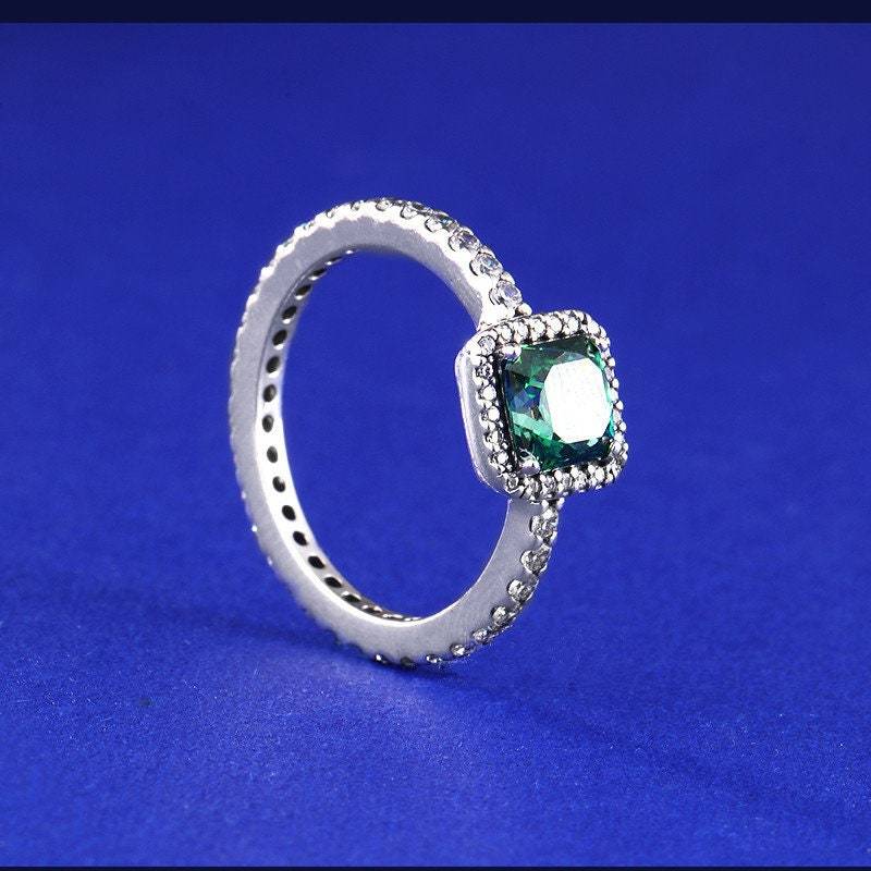 2017 Winter Release Sterling Silver Timeless Elegance Ring Green Crystal