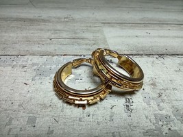 Vintage Gold Hoop Chunky Rectangular Chain Clip On Earrings Costume 1&quot; - £5.27 GBP