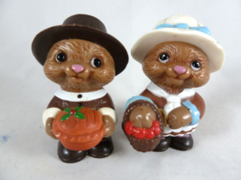 Vtg Squirrel Chipmunk Pilgrims Salt and Pepper Shakers Thanksgiving by H... - £7.73 GBP