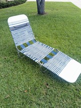 Vintage Jelly Tube Beach Chair pool Chaise Lounge Lawn Blue &amp; White Folding - $1,010.88 MXN