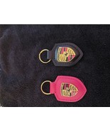 Porsche keychain your choice - $295.62 MXN
