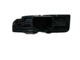 17-18-19 FORD ESCAPE  PASSENGER SAFETY BAG ON/OFF LIGHT image 4