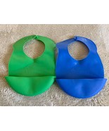2 Tommee Tippee Boys Easi-Roll Plastic Reusable Bibs Blue Green Crumb Ca... - $12.67 CAD