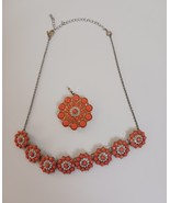 Premier Designs Gold tone and Coral Floral Necklace With Pin Pendant - $366.94 MXN