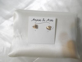 Anna &amp; Ava 3/8&quot; Gold Tone Pave Heart Earrings B2002 - £6.60 GBP