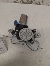 Driver Left Power Window Motor Front Fits 99-05 SONATA OEM - $23.17