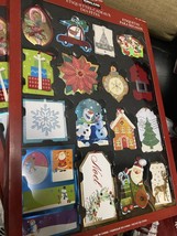 pack Holiday Gift Tags 84 Count Each -60 Gift Tags &amp; 24 Stick  Disney Pe... - $588.83 MXN
