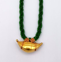 Vintage DESIGN18KT Gold Jewelry Green Color Beads Necklace Pendant Amulet - £276.91 GBP
