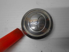 2007 Toyota Prius Center Cap 1 - $19.99