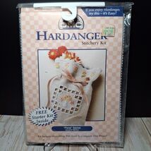 New DMC Hardanger Stitchery Kit #T997KU FLORAL SACHET 1998 w Free Starte... - $176.33 MXN