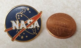 NASA Logo Enamel Lapel Hat Vest Pin Round Red Blue Goldtone on Card - £19.62 GBP