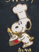 SNOOPY Peanuts Chef Hat Baker Happy Birthday Cake Candle Vintage Lapel Pin - £13.58 GBP