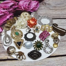 Lot of Silgle Mismatched Vintage Earrings 70&#39;s 80&#39;s Retro Mod Statement Clip On - £15.61 GBP