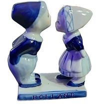VTG Blue Delft Blauw Kissing Dutch Boy Girl Hand Painted Figurine 4.75" ... - $14.89