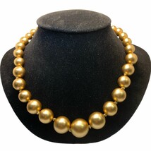 CAROLEE HUGE HAND-KNOTTED FAUX GOLD PEARL NECKLACE Gold Tone CHAIN HEART... - $442.78 MXN