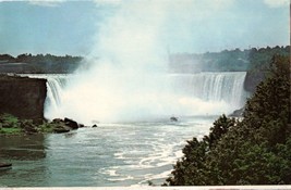 Niagara Falls, Canada  -- The Majestic Canadian Horseshoe Falls Postcard - £1.97 GBP