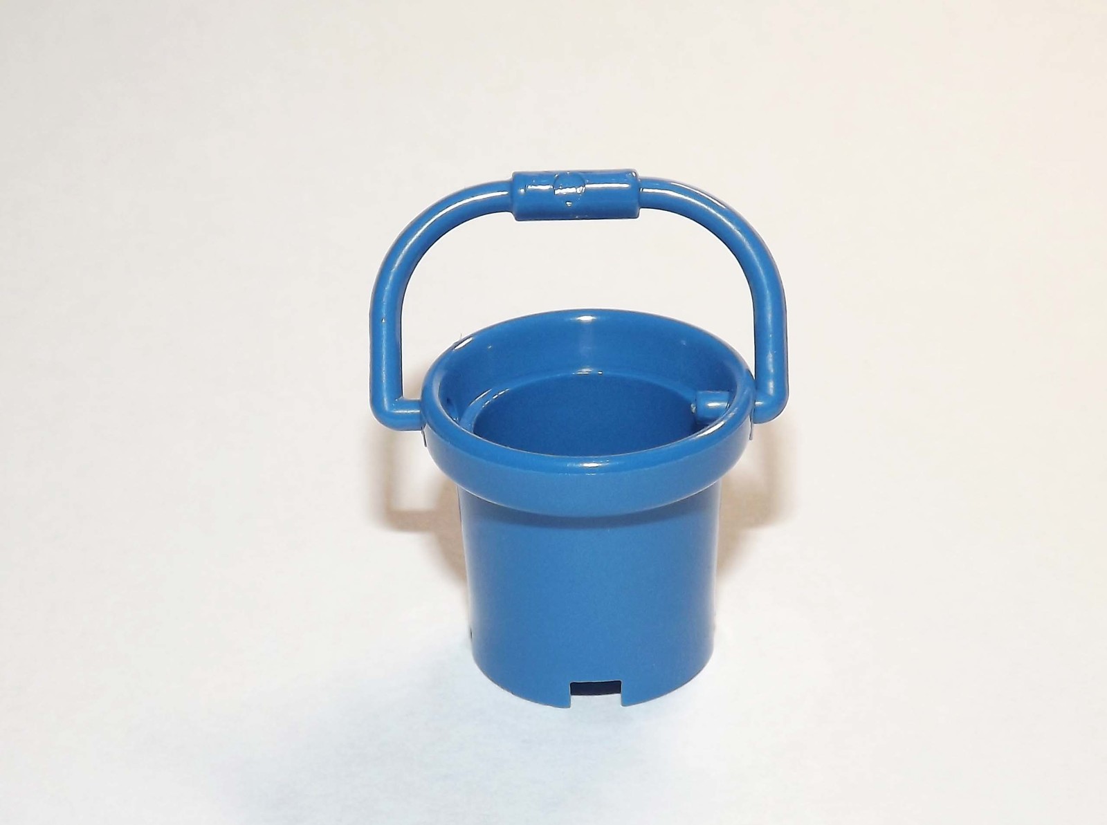 Handheld Bucket Large Blue For Custom Minifigures - $5.13