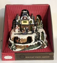 Vintage Trim A Home LED Musical Animated Train Station Crafted &amp; Hand Painted - £38.77 GBP