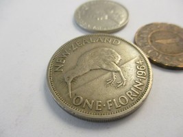 COINS EUROPEAN SET OF 3 COINS WORLD COLLECTION COLLECTIBLES #883C - £8.69 GBP