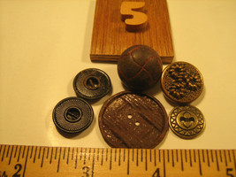 [h18-b] Lot of Misc  VINTAGE BUTTONS Metal - $3.99