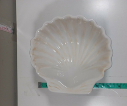 Boston Warehouse Trading Corp Scallop Shell Shape Serving Dish Plate - $7.92