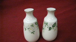 Vintage Japan Noritake Porcelain Ceramic Salt &amp; Pepper Shakers - £49.60 GBP