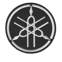 YAMAHA IRON ON PATCH 3.3&quot; Embroidered Applique Black Motorcycle Racing B... - €4,28 EUR