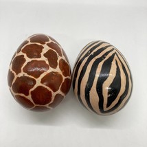 Set 2 Hand Painted Decorative 2.5&quot; Eggs Giraffe Zebra Print - £11.81 GBP