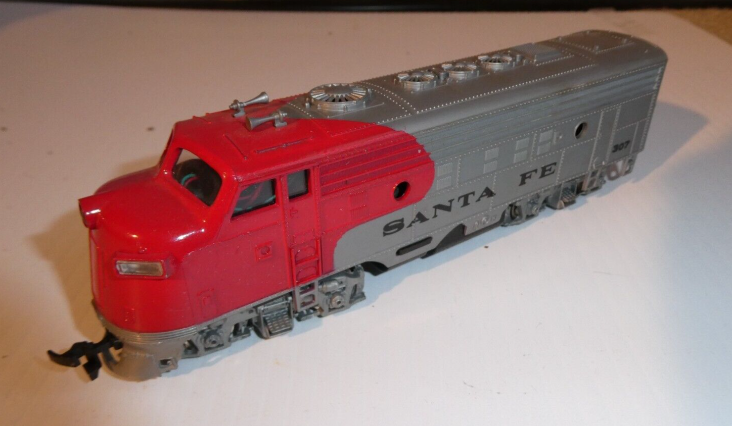 Vintage 1980s HO Scale Bachmann Santa Fe 307 Diesel Locomotive - $34.65