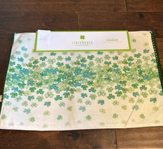 Storehouse St Patricks Day 4 Placemats Green Clover Irish - $560.63 MXN
